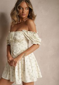 Renee - Żółta Sukienka Vices Ozdobiona Wiązaniem Falbankami i Bufkami z Kwiatami Tolilea. Typ kołnierza: kołnierz z falbankami. Kolor: żółty. Wzór: aplikacja, kwiaty #4