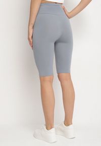 Born2be - Jasnoniebieskie Casualowe Szorty Typu Kolarki Lidessa. Okazja: na co dzień. Kolor: niebieski. Materiał: materiał. Sezon: lato. Styl: casual #6