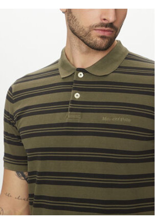 Marc O'Polo Polo 522 2068 53040 Zielony Regular Fit. Typ kołnierza: polo. Kolor: zielony. Materiał: bawełna