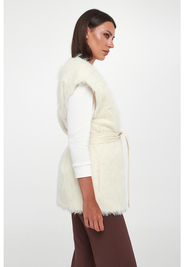 Kamizelka damska futrzana PESERICO. Materiał: futro