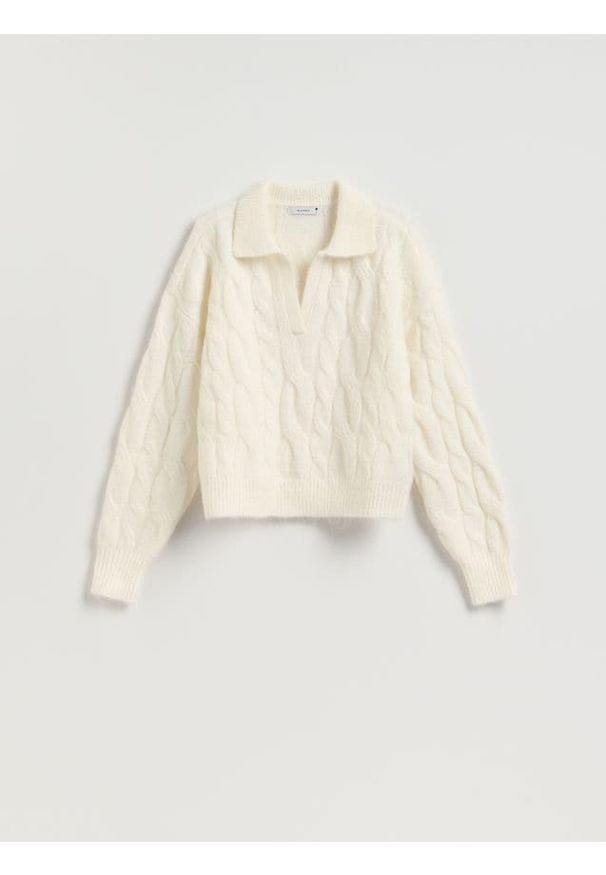 Reserved - Sweter z kołnierzykiem - kremowy. Kolor: kremowy. Materiał: dzianina, wełna
