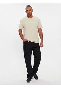 Calvin Klein T-Shirt Hero K10K111346 Beżowy Regular Fit. Kolor: beżowy. Materiał: bawełna #4