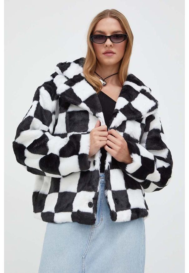 Vans kurtka damska kolor czarny przejściowa oversize. Kolor: czarny. Styl: klasyczny