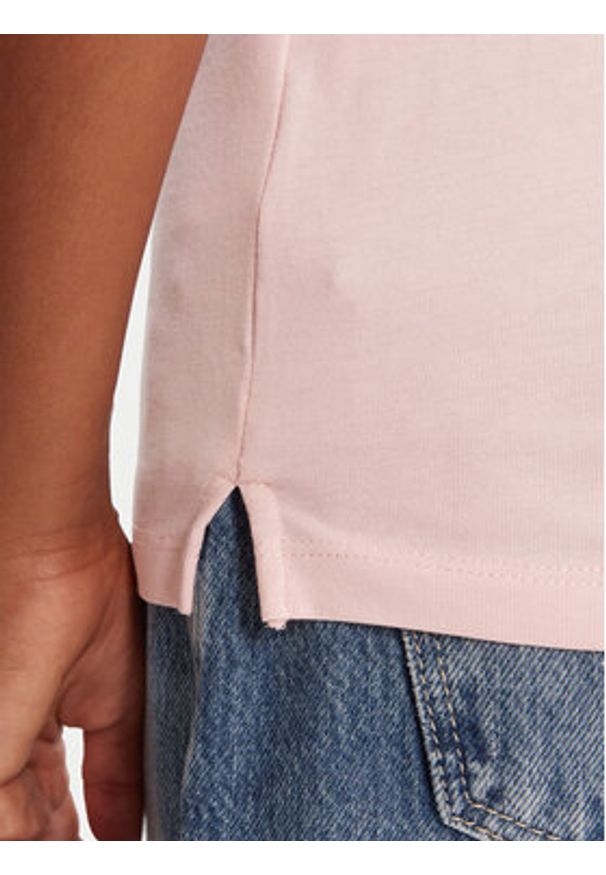 Guess T-Shirt W5BI18 I3Z14 Różowy Regular Fit. Kolor: różowy. Materiał: bawełna