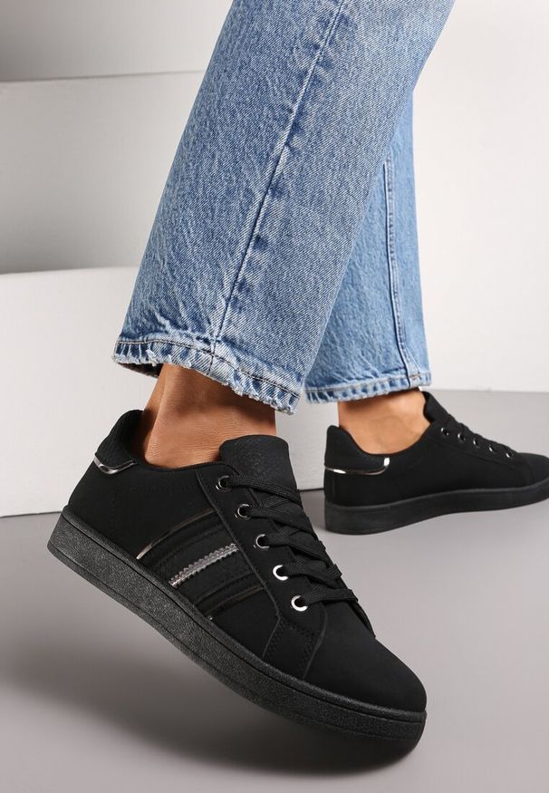 Renee - Czarne Sneakersy Sznurowane Pakkasa. Kolor: czarny