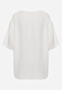 Born2be - Biały Minimalistyczny T-shirt z Teksturowanej Tkaniny z Bawełną Shinost. Okazja: do pracy, na co dzień. Kolekcja: plus size. Kolor: biały. Materiał: bawełna, tkanina. Styl: casual #3