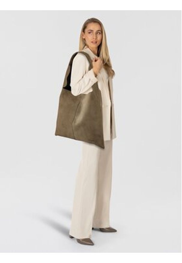 Patrizia Pepe Torebka 331810 Zielony. Kolor: zielony. Materiał: zamszowe, skórzane