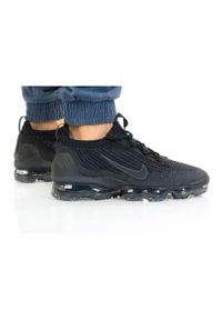 Buty do chodzenia męskie Nike Air Vapormax 2021 FK. Zapięcie: sznurówki. Kolor: wielokolorowy. Materiał: materiał, tkanina. Szerokość cholewki: normalna. Sport: turystyka piesza