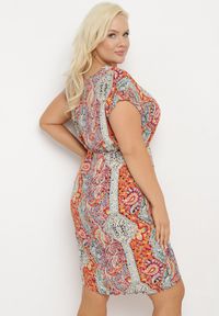 Born2be - Czerwono-Beżowa Wiskozowa Sukienka w Stylu Boho o Pudełkowym Kroju z Materiałowym Paskiem Neteri. Okazja: na co dzień. Kolor: czerwony. Materiał: wiskoza, materiał. Styl: boho #2