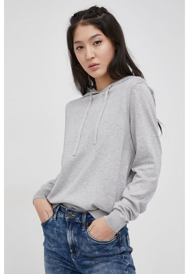 Vero Moda Bluza damska kolor szary z kapturem gładka. Typ kołnierza: kaptur. Kolor: szary. Materiał: materiał, dzianina, wiskoza. Wzór: gładki