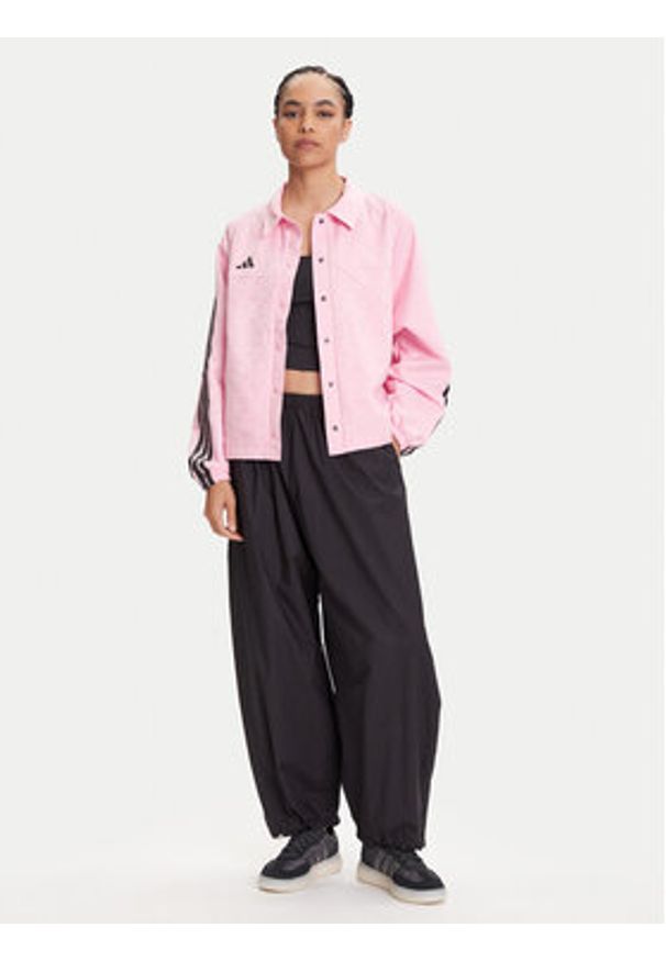 Adidas - adidas Kurtka przejściowa Tiro x Common Goal Coaches JL7648 Różowy Loose Fit. Kolor: różowy. Materiał: syntetyk