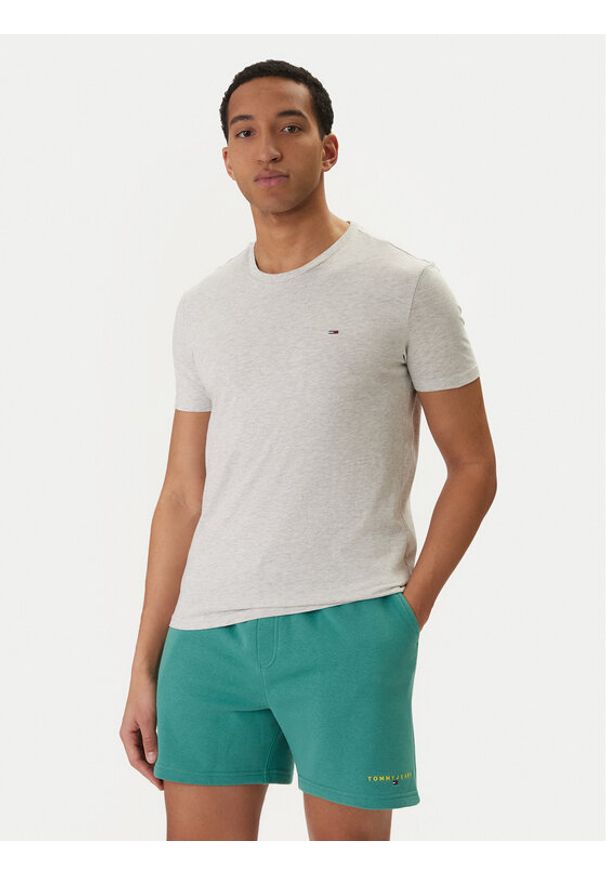 Tommy Jeans T-Shirt DM0DM20363 Szary Slim Fit. Kolor: szary. Materiał: bawełna