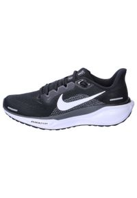 Buty do chodzenia dla dzieci Nike 002 Pegasus 41. Zapięcie: sznurówki. Kolor: czarny. Materiał: materiał, syntetyk, tkanina. Szerokość cholewki: normalna. Model: Nike Zoom. Sport: turystyka piesza
