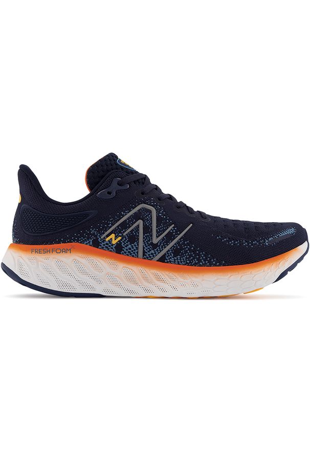 Buty New Balance Fresh Foam 1080 v12 M1080E12 – granatowe. Okazja: na co dzień. Kolor: niebieski. Materiał: guma, syntetyk, materiał, skóra. Szerokość cholewki: normalna. Sport: fitness, bieganie