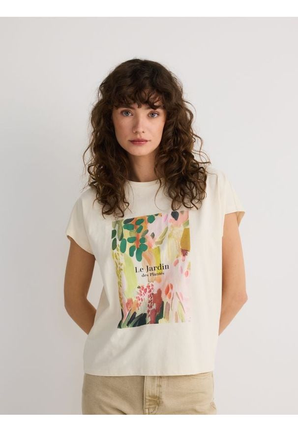Reserved - T-shirt z nadrukiem - kremowy. Kolor: kremowy. Materiał: dzianina, bawełna. Wzór: nadruk