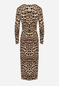 Born2be - Ciemnobeżowa Sukienka w Panterkę z Ozdobnym Węzłem i Rozcięciem Salanthia. Okazja: na co dzień. Kolor: beżowy. Długość rękawa: długi rękaw. Wzór: motyw zwierzęcy. Styl: wizytowy, casual, elegancki #6