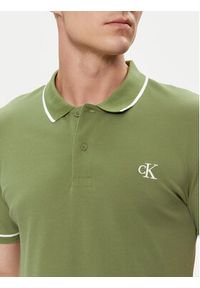 Calvin Klein Jeans Polo J30J315603 Zielony Slim Fit. Typ kołnierza: polo. Kolor: zielony. Materiał: bawełna