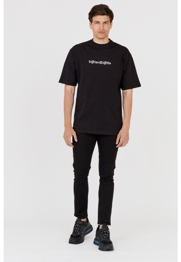 Balenciaga - BALENCIAGA Męski czarny t-shirt z białym logo, Rozmiar XS. Kolor: czarny. Materiał: len