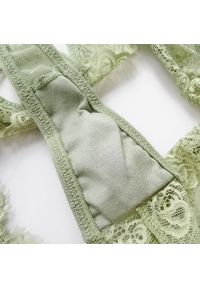 Intica - Stringi koronkowe z ozdobną gumką Lebbie. Kolor: szary. Materiał: koronka. Wzór: koronka #7