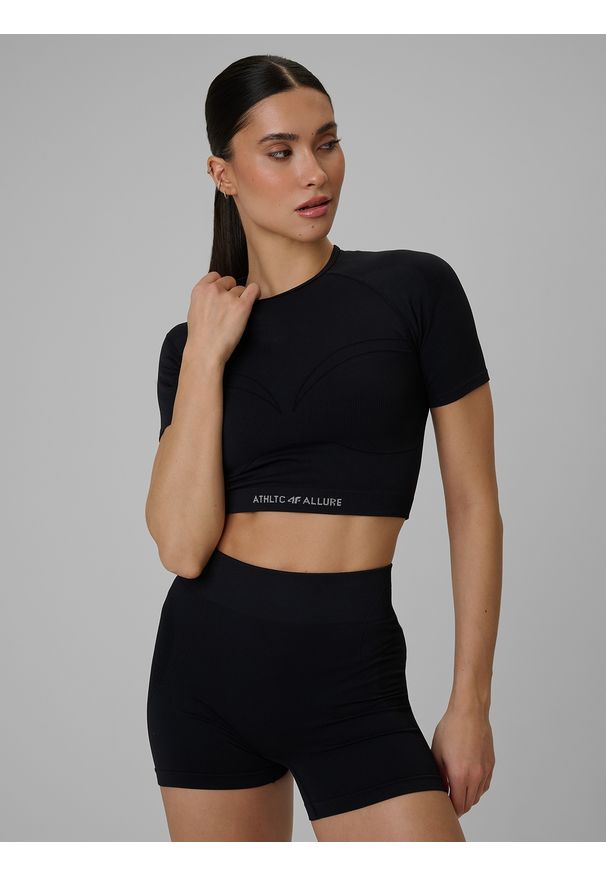 4f - 4F Crop top treningowy bezszwowy damski - czarny XS/S. Kolor: czarny. Materiał: włókno, materiał. Długość rękawa: krótki rękaw. Długość: krótkie. Sport: fitness