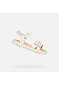 Sandały Geox Model J Sandal Haiti Girl Kolor Biały. Kolor: różowy, biały, wielokolorowy. Materiał: syntetyk. Sezon: lato