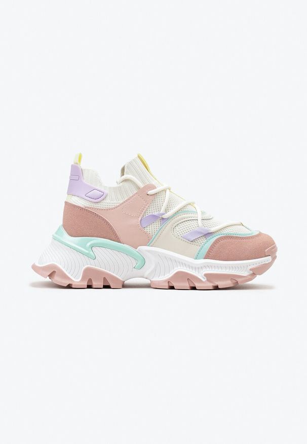 Renee - Różowe Sneakersy w Skarpetkowym Stylu z Elastycznym Wiązaniem i Tłoczoną Podeszwą Ielene. Okazja: na co dzień. Zapięcie: bez zapięcia. Kolor: różowy. Materiał: jeans, skóra. Obcas: na obcasie. Wysokość obcasa: średni