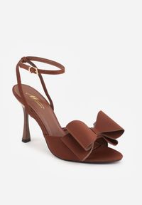 Born2be - Brązowe Eleganckie Sandały na Szpilce z Ozdobną Aplikacją z Kokardą Lorena. Okazja: na wesele, na ślub cywilny. Kolor: brązowy. Wzór: aplikacja. Sezon: lato. Obcas: na szpilce. Styl: elegancki #7