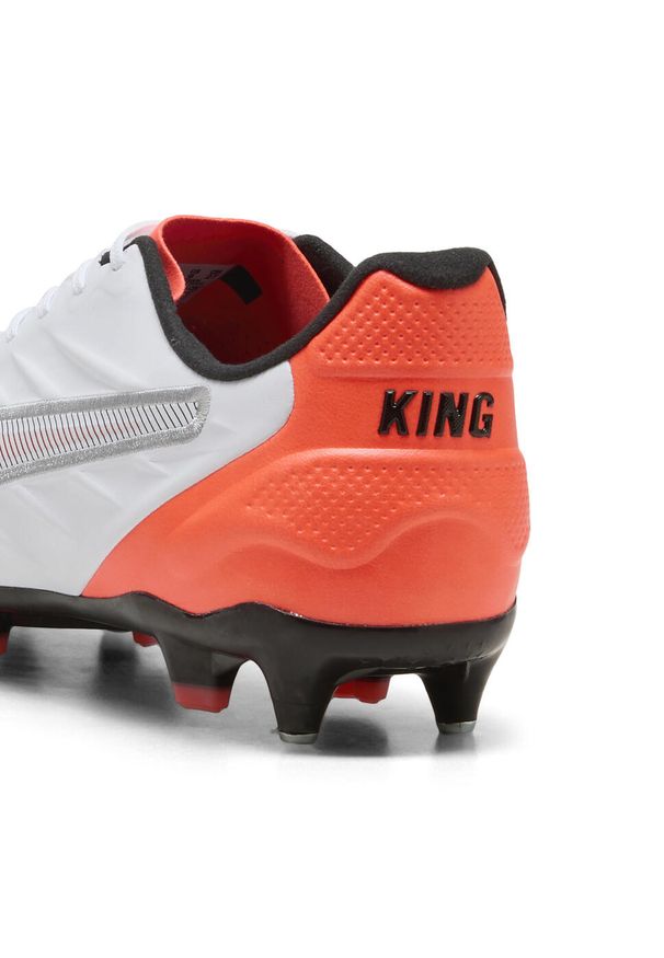 Puma - Buty piłkarskie unisex KING PRO MxSG PUMA White Silver Glowing Red Metallic. Kolor: czerwony, szary, biały, wielokolorowy. Sport: piłka nożna
