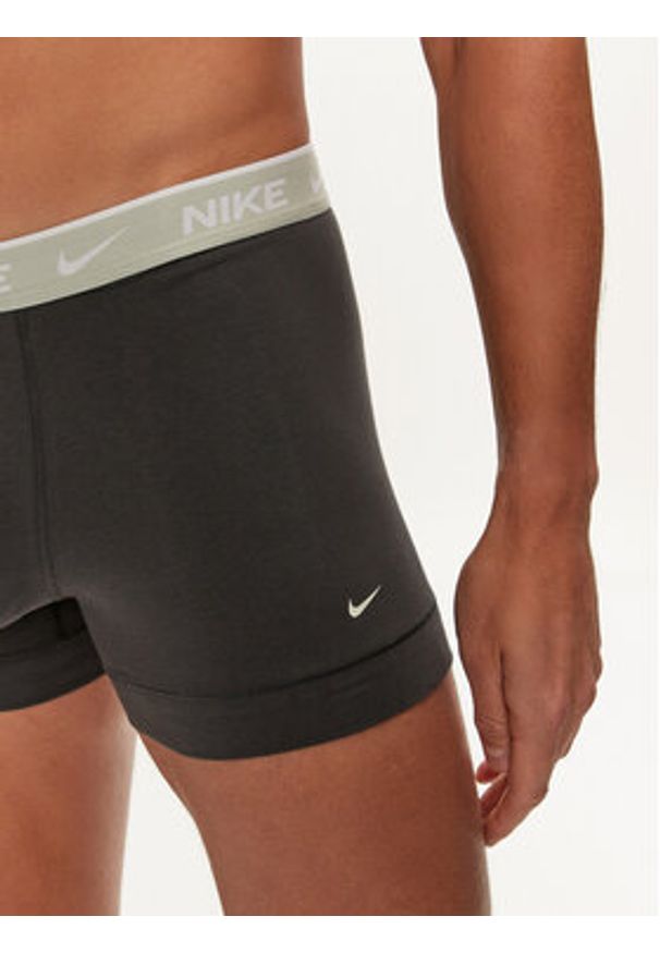 Nike Komplet 2 par bokserek 0000KE1084 Brązowy. Kolor: brązowy. Materiał: bawełna