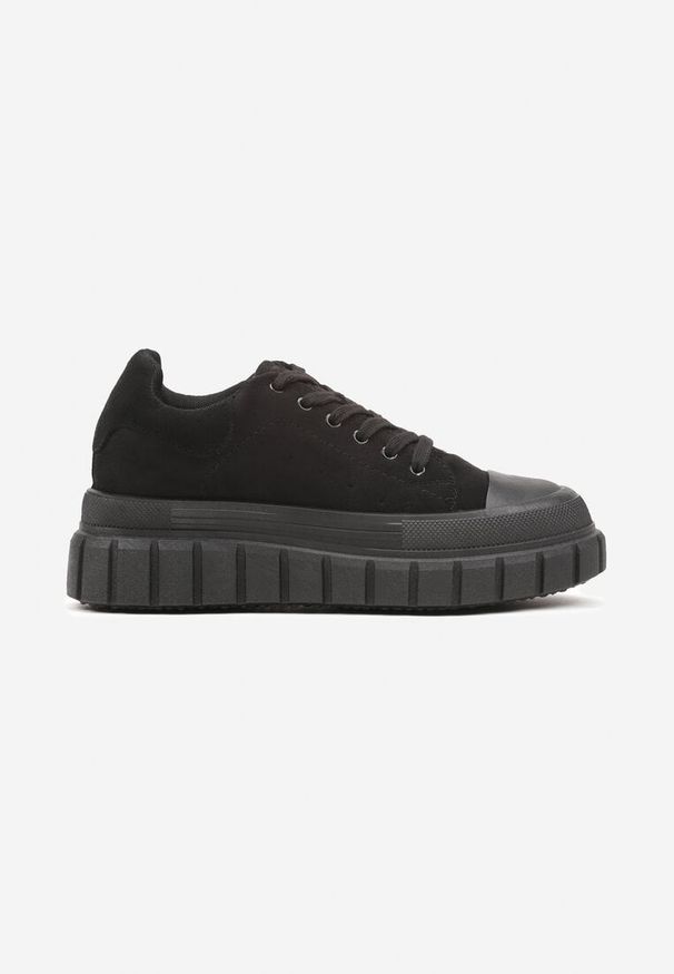 Born2be - Czarne Sneakersy Vices na Grubej Tłoczonej Podeszwie z Perforacją Lealita. Okazja: na co dzień. Kolor: czarny. Materiał: jeans. Szerokość cholewki: normalna