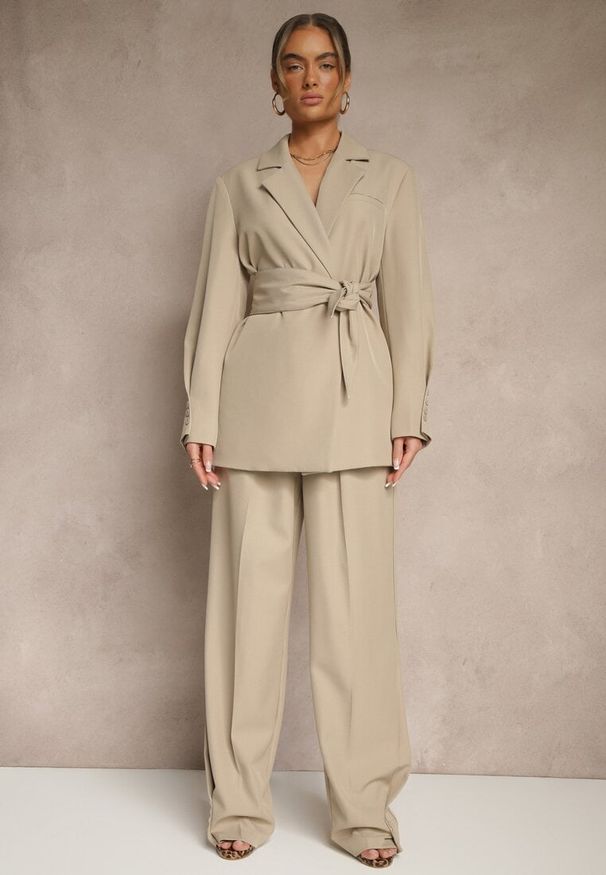 Renee - Beżowe Spodnie Garniturowe High Waist Annavia. Okazja: na spotkanie biznesowe. Stan: podwyższony. Kolor: beżowy. Styl: biznesowy, elegancki