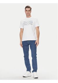 Karl Lagerfeld - KARL LAGERFELD T-Shirt A2M17038 Biały Regular Fit. Typ kołnierza: dekolt w karo. Kolor: biały. Materiał: bawełna