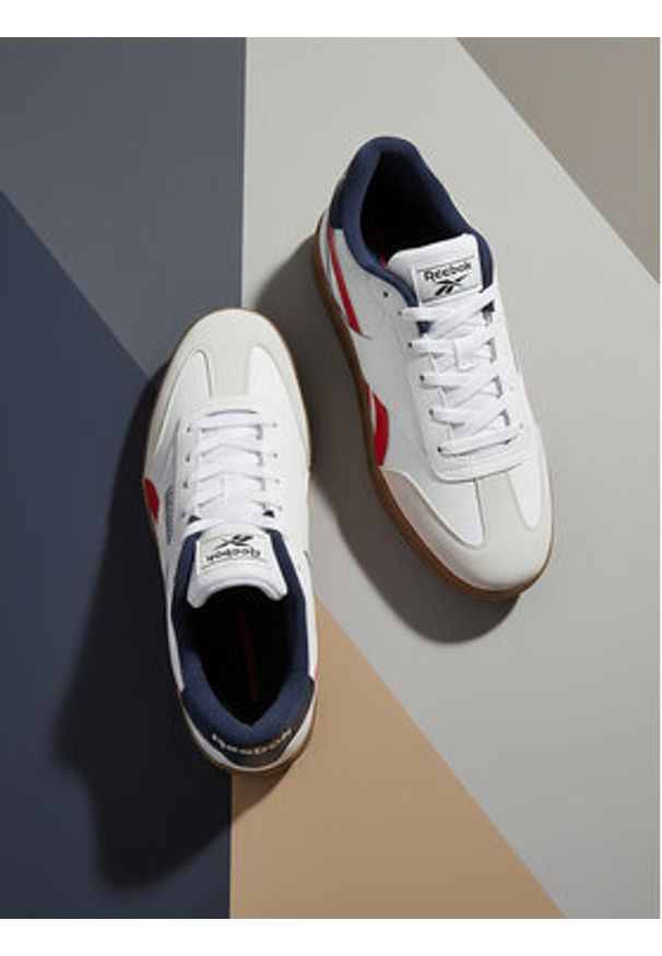 Reebok Sneakersy CEO-FORTE LOUNGER AR30252M-WDR Biały. Kolor: biały. Materiał: skóra