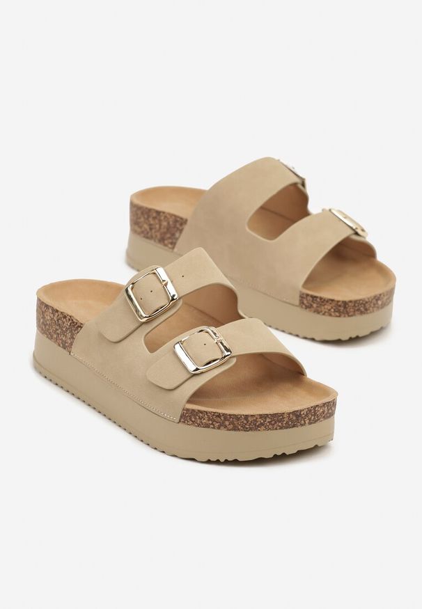 Renee - Beżowe Klapki na Platformie z Ozdobnymi Klamrami Dolerria. Okazja: na co dzień. Kolor: beżowy. Materiał: jeans. Obcas: na platformie. Styl: casual