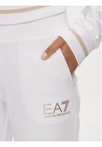 EA7 Emporio Armani Spodnie dresowe 8NTP67 TJTXZ 1100 Biały Regular Fit. Kolor: biały. Materiał: bawełna #5