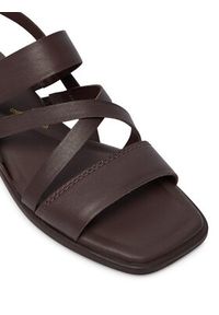 Clarks Sandały Ariany Strap 26185801 Brązowy. Kolor: brązowy. Materiał: skóra #5