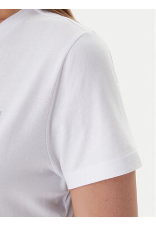 DKNY T-Shirt DJ6T1701 Biały Regular Fit. Kolor: biały. Materiał: bawełna