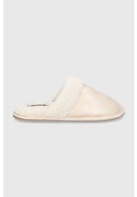 Polo Ralph Lauren Kapcie kolor beżowy. Nosek buta: okrągły. Kolor: beżowy. Materiał: materiał. Wzór: gładki