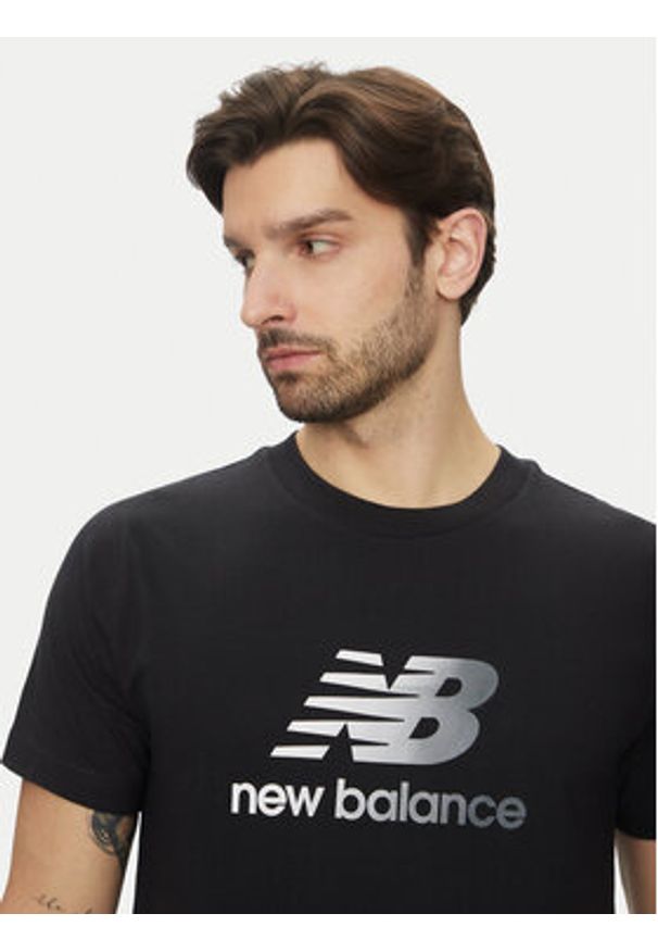 New Balance T-Shirt Essentials MT51503 Czarny Regular Fit. Kolor: czarny. Materiał: bawełna