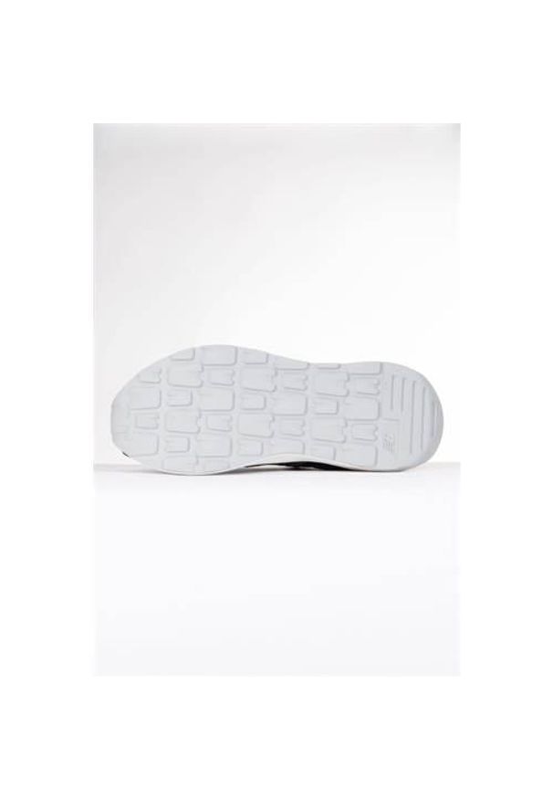 Buty do chodzenia męskie New Balance 5740. Zapięcie: sznurówki. Kolor: czarny. Materiał: guma, materiał, syntetyk. Szerokość cholewki: normalna. Sport: turystyka piesza