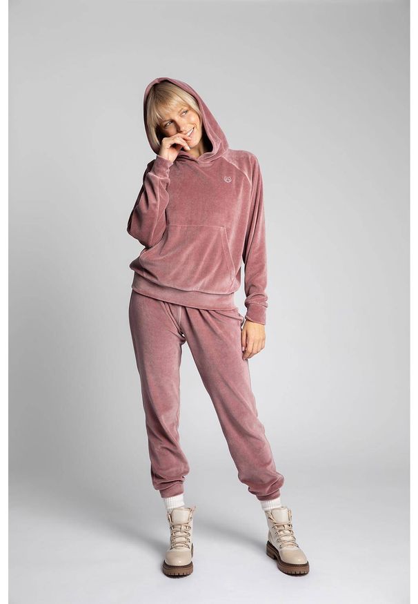 LaLupa - Welurowa nietoperzowa bluza oversize. Okazja: do domu. Typ kołnierza: kaptur. Materiał: welur. Wzór: haft