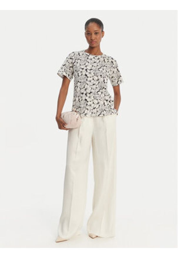 Weekend Max Mara T-Shirt Bussola 2615971022 Czarny Regular Fit. Kolor: czarny. Materiał: bawełna