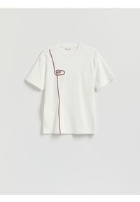 Reserved - T-shirt comfort fit - biały. Kolor: biały. Materiał: bawełna, dzianina