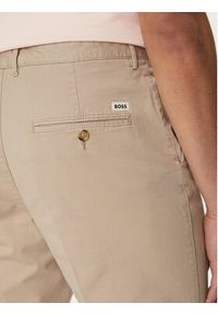 BOSS Szorty materiałowe 50487993 Beżowy Slim Fit. Kolor: beżowy. Materiał: bawełna