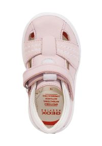 Geox buty dziecięce kolor różowy. Nosek buta: okrągły. Zapięcie: rzepy. Kolor: różowy. Materiał: skóra, guma #5