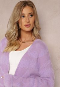 Renee - Fioletowy Długi Kardigan Puszysty Aborra. Kolekcja: plus size. Kolor: fioletowy. Materiał: dzianina, tkanina. Długość: długie. Wzór: aplikacja #4