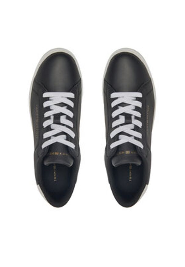 TOMMY HILFIGER - Tommy Hilfiger Sneakersy Essential Court Sneaker FW0FW08320 Czarny. Kolor: czarny. Materiał: skóra