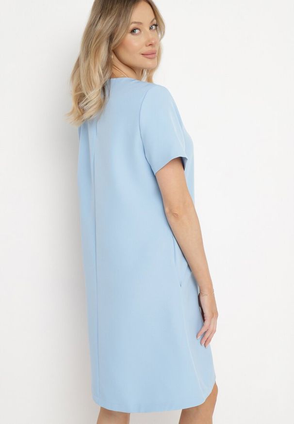 Born2be - Niebieska Sukienka Trapezowa Mini z Kieszeniami Hreona. Kolor: niebieski. Typ sukienki: trapezowe. Długość: mini