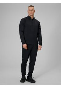 4f - 4F Bluza treningowa regular szybkoschnąca męska - czarna XL. Typ kołnierza: kołnierzyk stójkowy. Kolor: czarny. Materiał: materiał #2