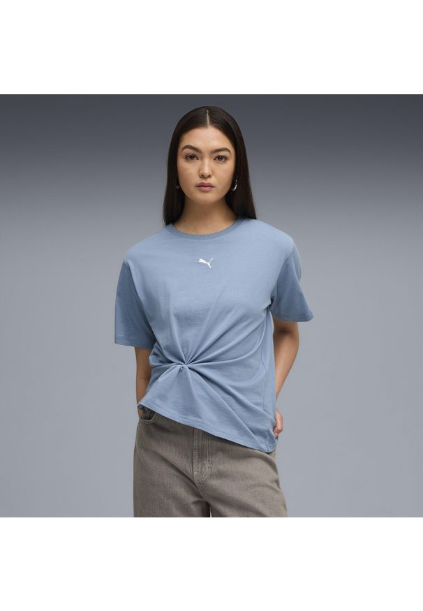 Puma - Damska koszulka o luźnym kroju ESS PUMA Cool Blue. Kolor: niebieski. Wzór: haft. Sport: fitness